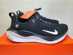 ナイキ リアクトX インフィニティ RUN 4W スニーカー 255mm