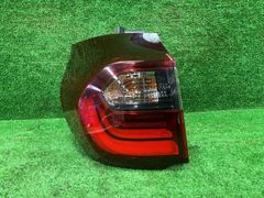 トヨタ 90系ノア 右側テールレンズセット 2点 - メルカリ