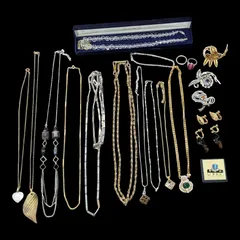 【遺品整理まとめて■92】ジュエリー　20点　PTF　SILVER　MONET　ニナリッチ　水晶　ネックレス　ブローチ　イヤリング　ブレスレット　アクセサリー