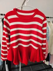 レッド ホワイト ストライプ フリル ニット