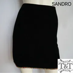 美品◎正規品【SANDRO 】サンドロ　ミニスカート　ビジュー付きのサムネイル