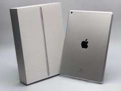 Apple iPad シルバー 本体 充電ケーブル 箱付き - メルカリ