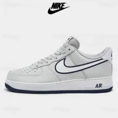 ナイキ エアフォース スニーカー