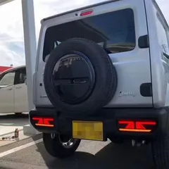 【送料無料】スズキ ジムニー / ジムニー ノマド Suzuki Jimny / Jimny Nomade (JB64 JB74 JC74 JB74xl) 3ドア/5ドア 2018+ 専用 セミカバータイプ スペアタイヤカバー プロテクター リアゲート