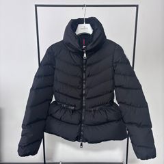 モンクレール☆ショートダウンジャケット☆SABY☆ブラック モンクレール☆ショートダウンジャケット☆SABY☆ブラック