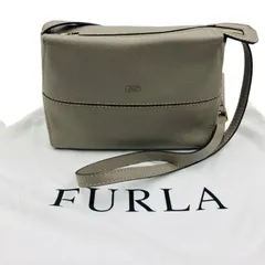 FURLA フルラ ショルダーバッグ 斜め掛け レザー