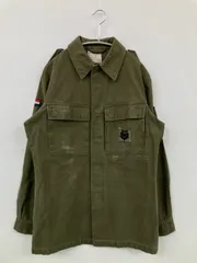 ミリタリージャケット カーキ 無地 ワンポイント 刺繍 ボタン留め フードなし
