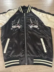 黒色 刺繍 スタジャン