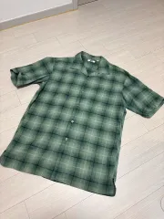 UNIQLO U(ユニクロユー) グリーン CHECK オープン KARA（カラ） シャツ M(103-105)