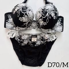 D70ふんわり儚げフラワー（黒）♥️ブラジャーショーツセット