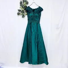 美品✨ インポート フレア ロング ワンピース ドレス グリーン Aライン フォーマル レース 高級 お呼ばれ 発表会 上品 ビジュー ビーズ装飾 豪華 ボリューム ゴージャス