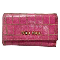 MIU MIU ピンク レザー キーケース - メルカリ