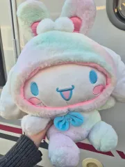 Sanrio シナモロール レインボー ぬいぐるみ