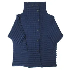 未使用 ISSEY MIYAKE イッセイミヤケ 3D 立体プリーツ ショートコート ジャケット サイズ2 ネイビー レディース 古着 中古 USEDのサムネイル