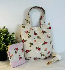 【裁縫ストア・ボヌール】大人かわいい　花柄　ハワイアン柄　ハイビスカス柄　小さめ　トートバッグ　小さめ　ポーチ　ショルダーバッグ　サコッシュ　ショルダーストラップ付き  インド刺繍リボン　ハンドメイド/ №500-811