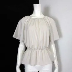 ナチュラルビューティーベーシック NATURAL BEAUTY BASIC 洗える ウエスト ギャザー ブラウス プルオーバー ペプラム 楊柳 落ち感 とろみ フレア袖 半袖 M ライトベージュ 美品