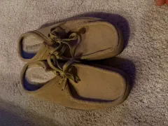 クラークス ワラビー スウェード ミュール