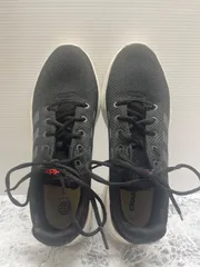 送料無料！！adidas アディダス　メンズスニーカー　軽量メッシュタイプ　ブラック　25.5cm   #80403MO161