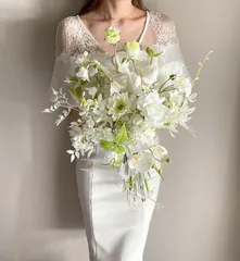 pure White×Green   クラッチブーケ　ウェディングブーケ ブートニア　アーティフィシャルフラワー　造花ブーケ