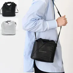 【2026春夏新作】MM6 MAISON MARGIELA エムエムシックス メゾン マルジェラ ショルダー バッグ JAPANESE ジャパニーズ クロスボディバッグ SB6WD0026 P8396 メンズ ブラック シルバー トライアングル ハンドバッグ