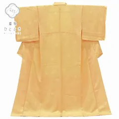 【中古】 色無地 リサイクル着物 身丈166cm 裄丈67cm 正絹 仕立て上がり 縮緬 紋付 LL ちょっとふくよかL 黄色系 花丸 芝草文様 特品 [ 着物 中古 帯 リサイクル 振袖 浴衣 袴 和服 古着 ]