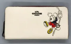【中古】財布・パスケース ミッキーマウス(ウィズ ロープ クライム) ロングウォレット ベージュ Chalk Multi 「ディズニー×COACH(コーチ)」