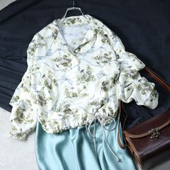 【美品】ユナイテッドアローズ フラワープリント 長袖ブラウス とろみ ノーカラー 美品 ユナイテッドアローズ 花柄 とろみブラウス シャツ 長袖 総柄