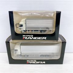 ミニカー HINO 700 ZS (6×4)の1/43スケール - メルカリ