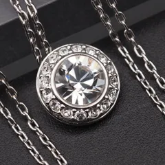 S725 スワロフスキー SWAROVSKI ペンダント ネックレス ラインストーン シルバーカラー デザイン