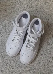 ナイキ エアフォース 1 '07 ミッド 新品