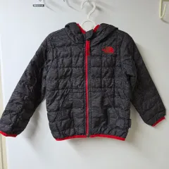 THE NORTH FACE ザノースフェイス リバーシブル ダウン 3T