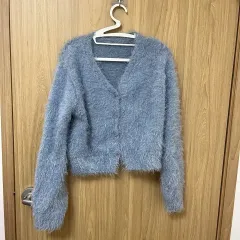 ライトブルーアンゴラカーディガン