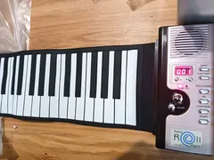 山野楽器 ハンドロールピアノ 61KⅡ 61鍵盤 電子ピアノのサムネイル