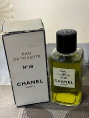シャネル N°19 オードトワレ 100ml 2点セット - メルカリ