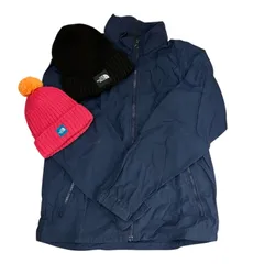 186000 現状品 THE NORTH FACE ザ・ノースフェイス 服一点　帽子二点 3点まとめ売り