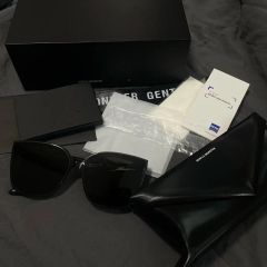 完売品】GENTLE MONSTER MATINY BR3折りたたみサングラス - メルカリ