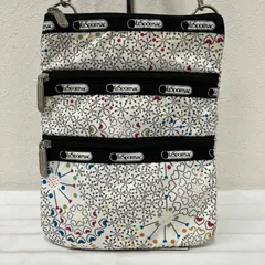 1440　LeSportsac レスポートサック　ケイシー　3連　ポケット収納　総柄　ホワイト系　ハート柄　カジュアル　ナイロン　レディース