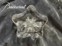 ★【欠け有り】Baccarat バカラ クリスタル トレイ 灰皿 小皿 フラワー型 フランス製