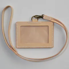 ＩＤカード／名刺ホルダー　本革（ナチュラル）　ストラップ、裏面ポケット、透明シート付