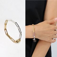 SWAROVSKIペーパークリップ型（コンビカラー）ネックレス - メルカリ