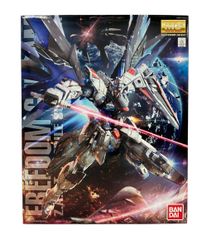 반다이 MG 기동전사 건담 SEED 1/100 ZGMF-X10A 프리덤 건담 Ver.2.0 프라모델