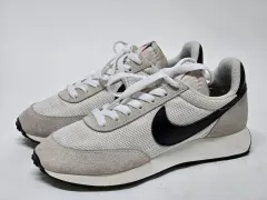 ナイキ デイブレイク 白/黒 スニーカー 230mm