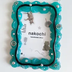 グリーン×ブラック　ホイップデコ　トレカケースデコ　キーチェーン付き