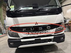 FUSO キャンター フロントグリル ML310736 - メルカリ