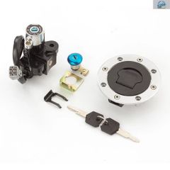GT380 gt380 メインキー 鍵穴 GT380B2 スズキ純正 GS - メルカリ