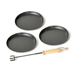 【南部鉄器　岩鋳 IWACHU ステーキ皿 木製トレー 3客セット】未使用/長期 アウトドア 【南部鉄器 岩鋳 IWACHU ステーキ皿 木製トレー 3客セット