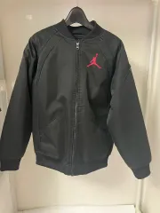 ナイキ ジョーダン MA-1ジャケット