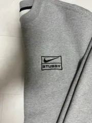 ナイキ STUSSY コラボ スウェット グレー
