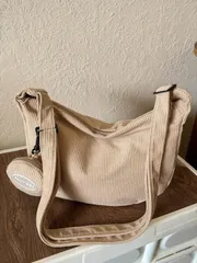 バッグ レディース ショルダーバッグ 黒 肩掛けショルダーバック ベロア素材 コインケース付き