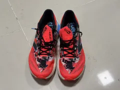 ニューバランス FuelCell sc エリート v4 ロンドン